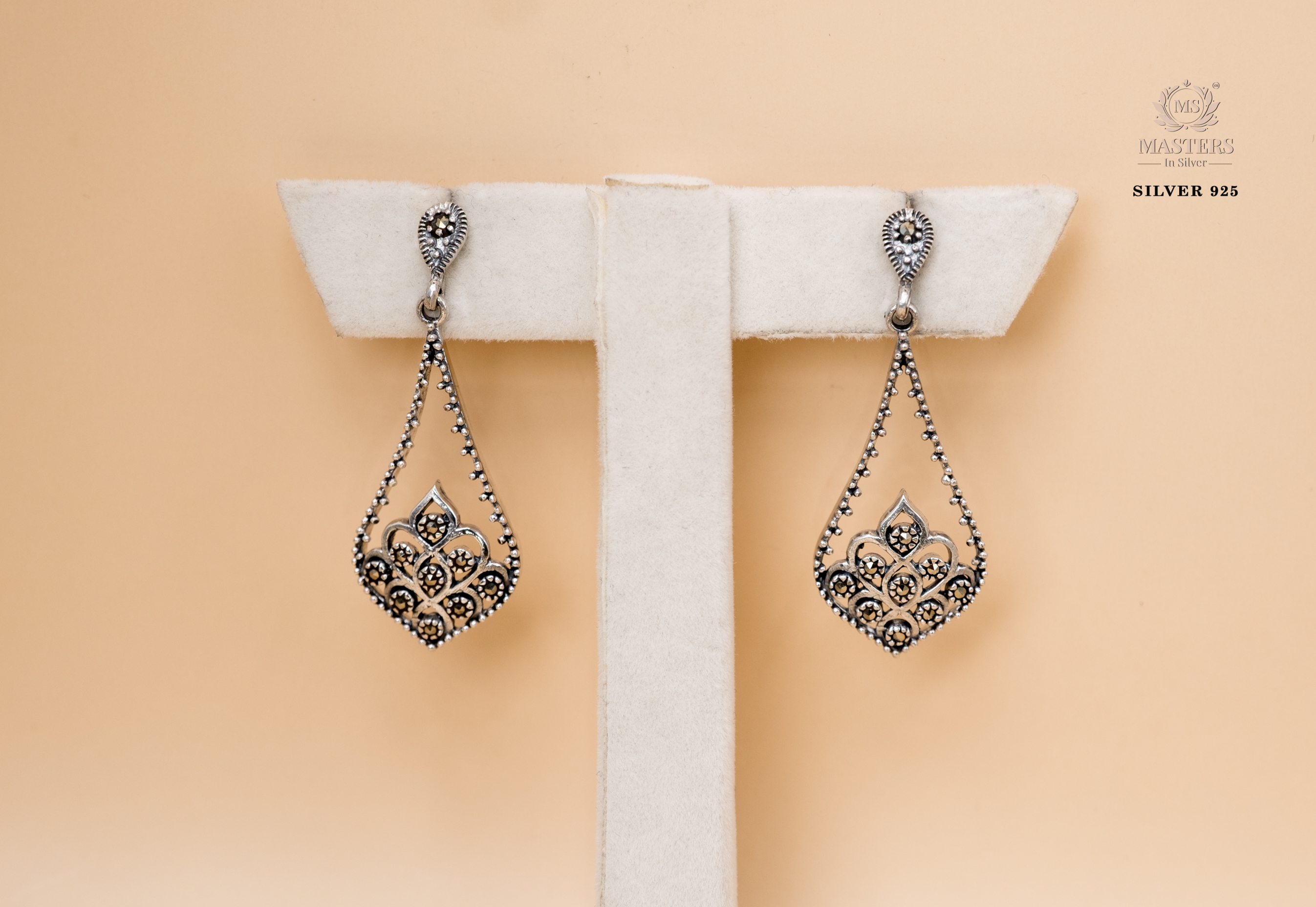 Women's accessories